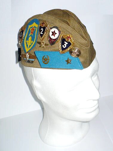 Gorra militar rusa Pilotka con insignias