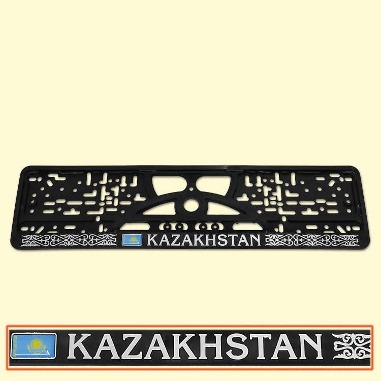 El portador de la placa de matricula "KAZAKHSTAN 3D"