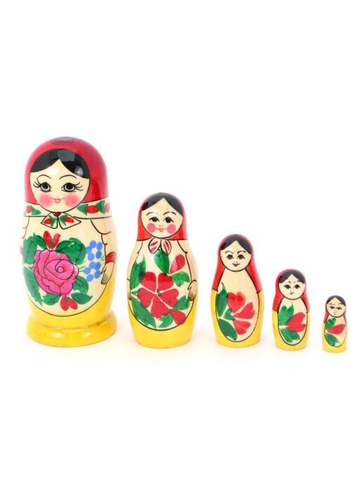 Muñeca rusa matryoshka 5 muñecas con rosas